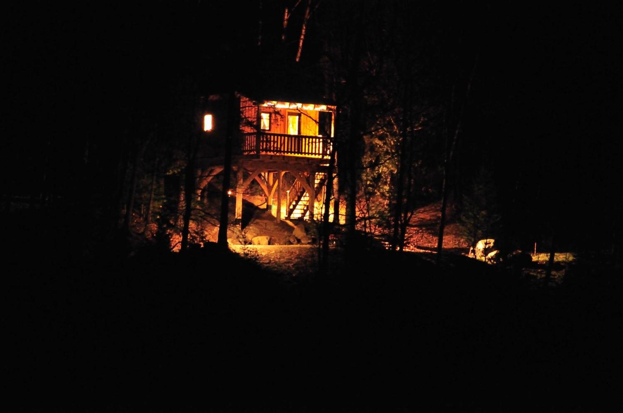 Les Cabanes Du Trappeur Wentworth-Nord Exteriör bild